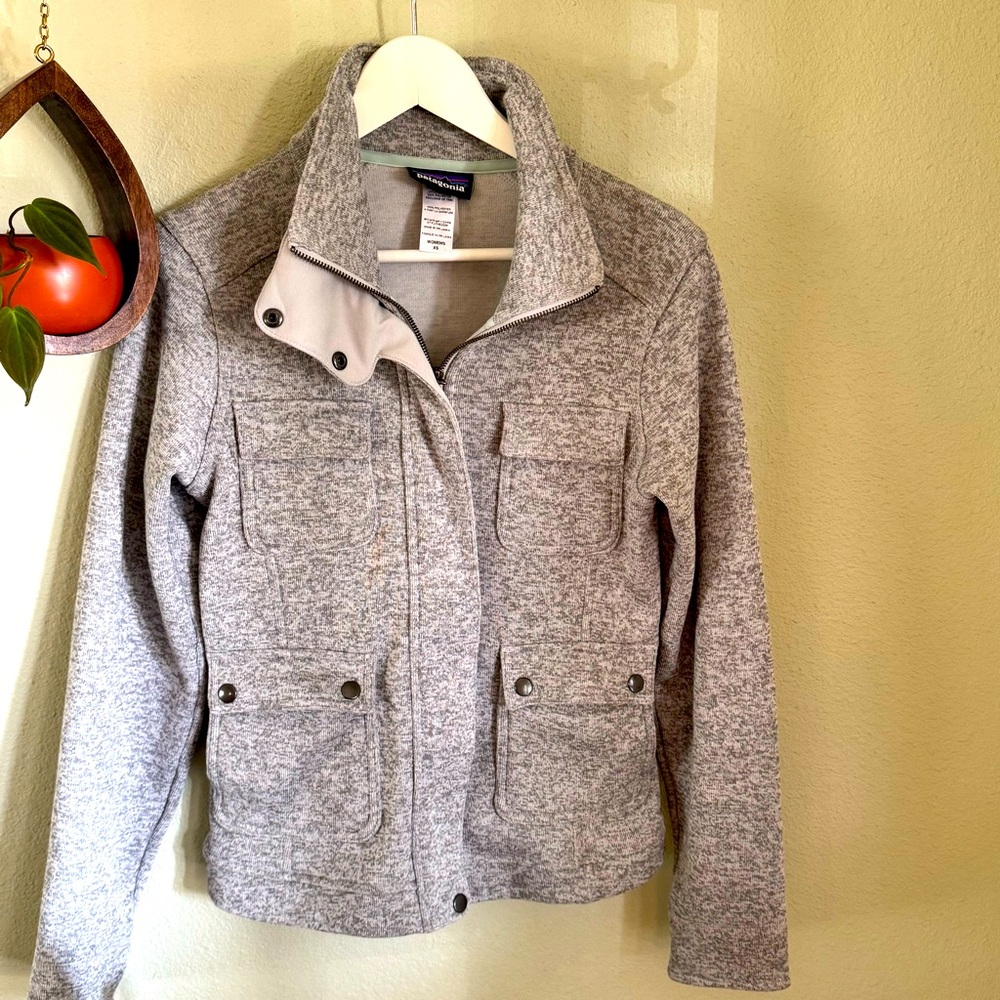 Patagonia Better Jacket with pockets. Size XS. Heather grey